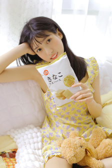 宝宝把腿分大点就可以吃到扇贝了